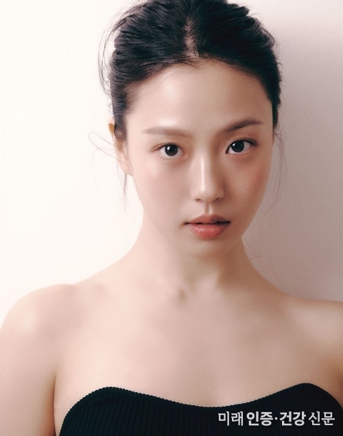 투썸플레이스, 홀리데이 시즌 모델 발탁… 고민시와 함께 겨울 장악 나선다
